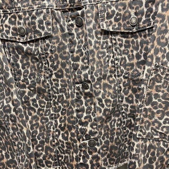 Free People Distressed Leopard Print Denim Jacket - Picture 4 of 8